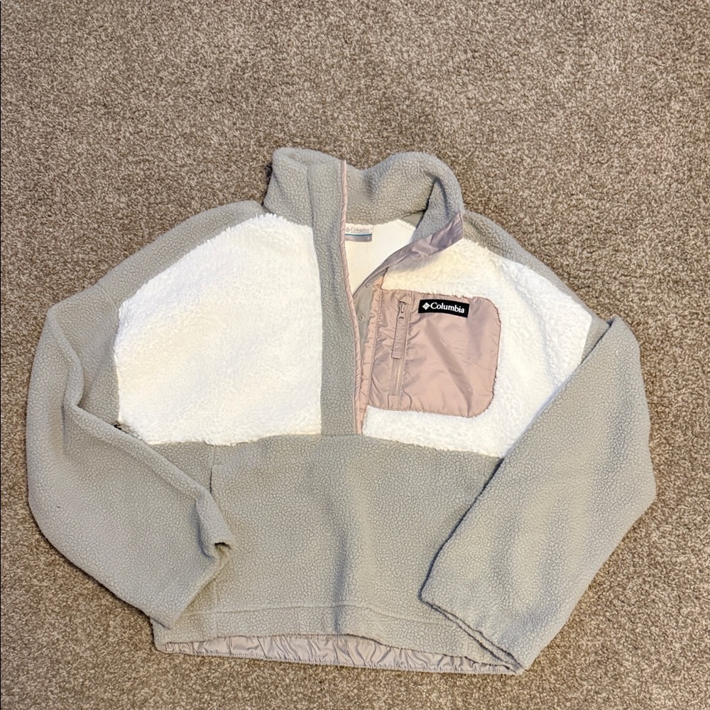 Columbia Two-Tone Fleece Pullover in Gray and Cream